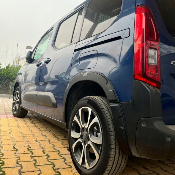 CHROMEMASTER OM-BC-0003-004 Розширення надколів бризковиків фендери для OPEL COMBO E 2018-