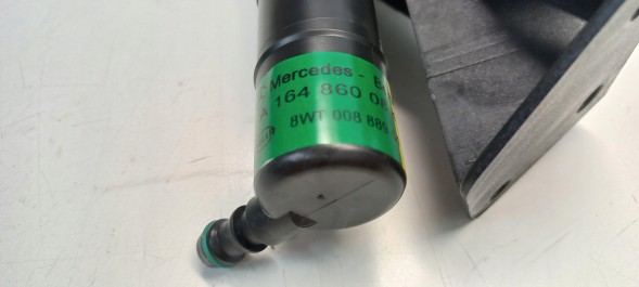 Mercedes-Benz OE A 164 860 08 47 A1648600847 новий оригінальний правий омивач насадки лампи mercedes мл w164