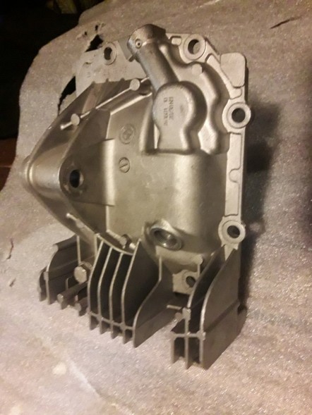 BMW OE Кришка заднього моста BMW E46 E85 E86 E89 Z4 330 - 33117512980