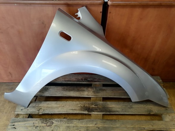 Polcar zamiennik PRAWY PRZÓD FORD FOCUS MK2 P8 КРИЛО ПЕРЕДНЕ ПРАВЕ FORD FOCUS MK2 P8