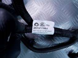 Volkswagen OE NOWA wiązka zderzaka przód 2KF971095J VW CADDY V НОВИЙ пучок бампера передній 2KF971095J VW CADDY V