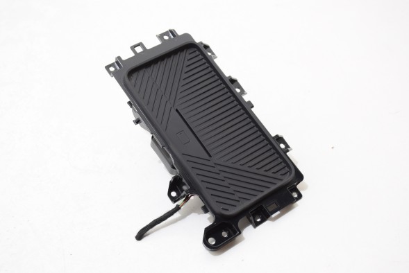 BMW OE 5A73DC5 5736700 BMW 7 i7 G70 ПІДСТАВКА ДЛЯ ТЕЛЕФОНУ ІНДУКТИВНИЙ ЗАРЯДНИЙ ПРИСТРІЙ Бездротова зарядка