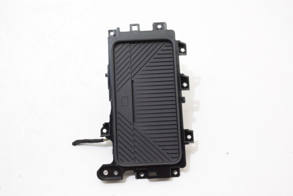 BMW OE 5A73DC5 5736700 BMW 7 i7 G70 ПІДСТАВКА ДЛЯ ТЕЛЕФОНУ ІНДУКТИВНИЙ ЗАРЯДНИЙ ПРИСТРІЙ Бездротова зарядка