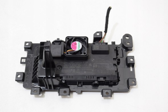 BMW OE 5A73DC5 5736700 BMW 7 i7 G70 ПІДСТАВКА ДЛЯ ТЕЛЕФОНУ ІНДУКТИВНИЙ ЗАРЯДНИЙ ПРИСТРІЙ Бездротова зарядка