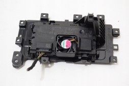 BMW OE 5A73DC5 5736700 BMW 7 i7 G70 ПІДСТАВКА ДЛЯ ТЕЛЕФОНУ ІНДУКТИВНИЙ ЗАРЯДНИЙ ПРИСТРІЙ Бездротова зарядка