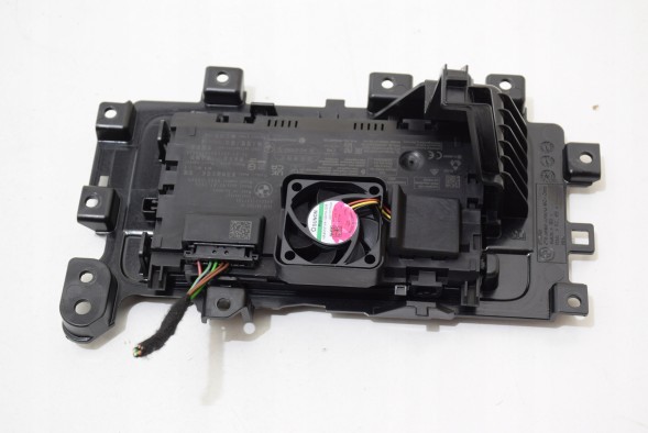 BMW OE 5A73DC5 5736700 BMW 7 i7 G70 ПІДСТАВКА ДЛЯ ТЕЛЕФОНУ ІНДУКТИВНИЙ ЗАРЯДНИЙ ПРИСТРІЙ Бездротова зарядка