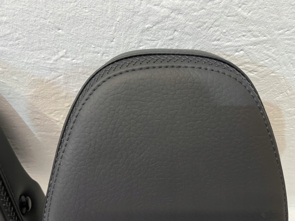 Volvo OE 30761142 mikol 39866649 Volvo XC60 V70 XC70 S60 підголівник переднього сидіння 30761142 39866649 08-18