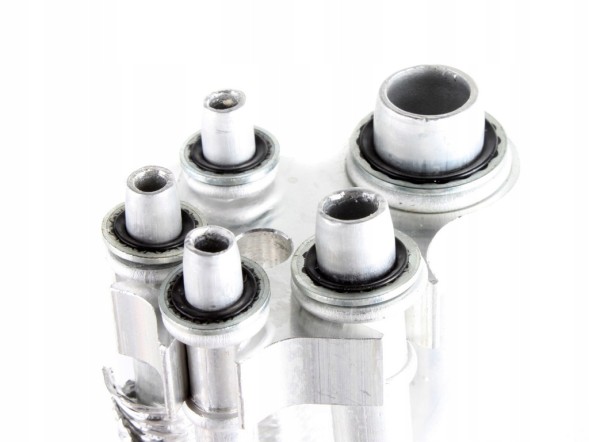 FRANTIS 162668100B 1626681-00-B 162668100D 1626681-00-D FRT ТРУБКА ШЛАНГ КОНДИЦІОНЕРА TESLA MODEL 3 1626681-00-D 1626681-00-B