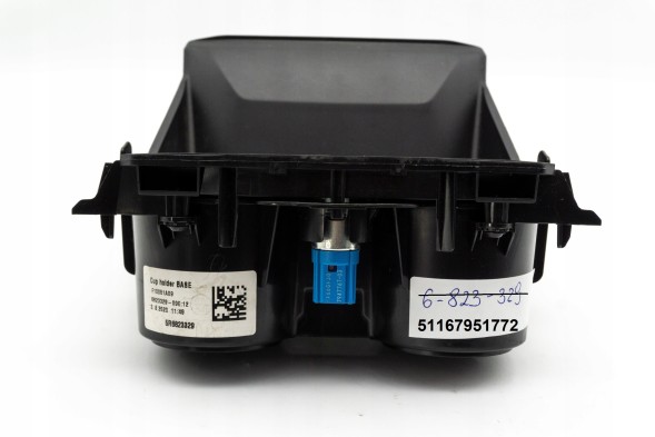 BMW OE 51167951772 Відсік для зберігання підстаканника BMW F40