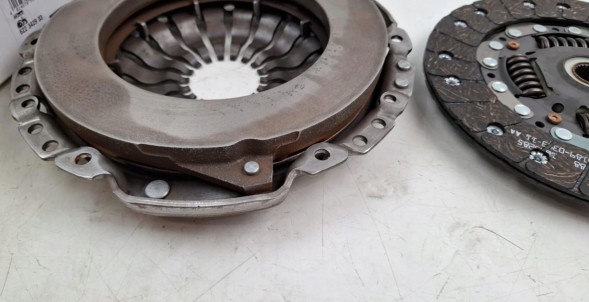 Шеффлер ЛуК 622 3429 33 Schaeffler luk 622 3429 33 комплект муфт logan captur citan