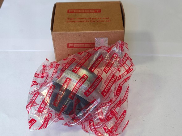 0AMS 4D0199267 PARTS ПОДУШКА ДВИГУНА AUDI A8 D2 3.7 4.2 4D0199267 ПЕРЕДНЯ З БОКУ РАДІАТОРІВ