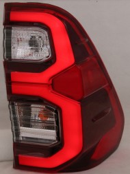 Китай 81P688-E MHM Задній LED ліхтар Toyota Hilux 8 VIII N120 Lift FL 2020-2025