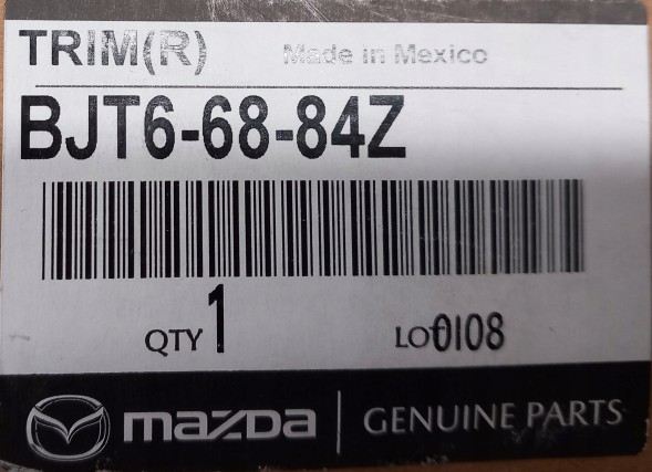 Mazda OE Бічна кришка багажника права - Mazda 3 BM/BN BJT66884Z