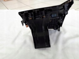 Suzuki OE 73810-54P30-5PK SUZUKI VITARA III 2015- Щиток подушки колін