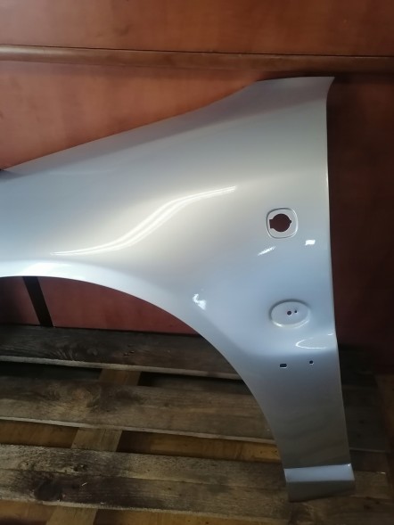 Polcar BŁOTNIK LEWY PRZÓD AUDI A4 B5 PRZEDLIFT LY7W БРИЗКОВИК ЛІВИЙ ПЕРЕДНІЙ AUDI A4 B5 ПЕРЕДЛІФТ LY7W