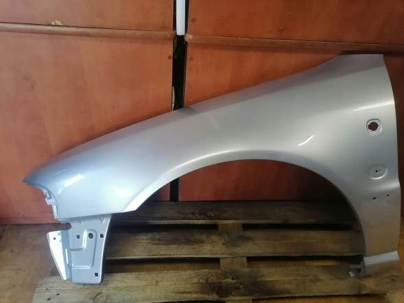 Polcar BŁOTNIK LEWY PRZÓD AUDI A4 B5 PRZEDLIFT LY7W БРИЗКОВИК ЛІВИЙ ПЕРЕДНІЙ AUDI A4 B5 ПЕРЕДЛІФТ LY7W