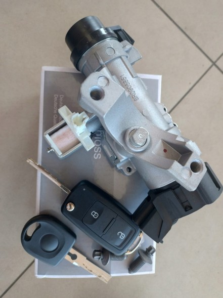 ESEN SKV 6R0905851B NOWA KOMPLETNA STACYJKA KLUCZYKI POD PILOT 6R0905851B VW AMAROK I TDI BiTDI НОВИЙ ЗАМКН ЗАПАЛЮВАННЯ ТА ДИСТАНЦІЙНІ КЛЮЧІ 6R0905851B VW AMAROK I TDI BiTDI