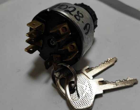 Китай N1-1028-A Замок запалювання JELCZ, КАМАЗ 12/24V 20A 5-pin