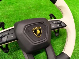 Lamborghini OE URUS KIEROWNICA MIRTEX CZARNA NIĆ LAMBORGHINI URUS КЕРМО ЛОПАТКИ ЧОРНА НИТКА