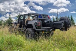 Китай 13551.41 Полиця багажника Jeep Wrangler JK Rugged Ridge