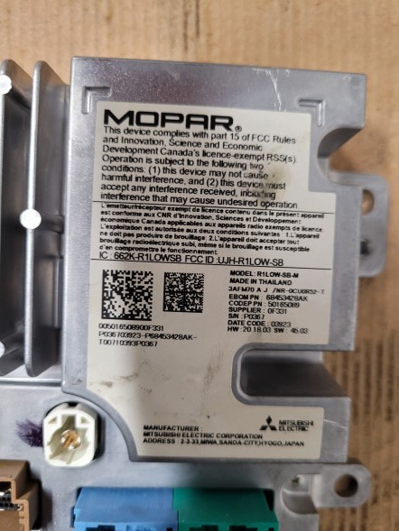 Jeep OE Jeep Compass II LIFT 22 USA - Модуль керування дисплеєм 68453428AK