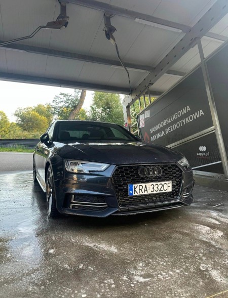 Китай AUDI A4 B9 PRZEDNIA ATRAPA CHŁODNICY GRILL PLASTER MIODU RS CZARNY POŁYSK Решітка радіатора Audi A4 B9 чорний глянець ABS стільники