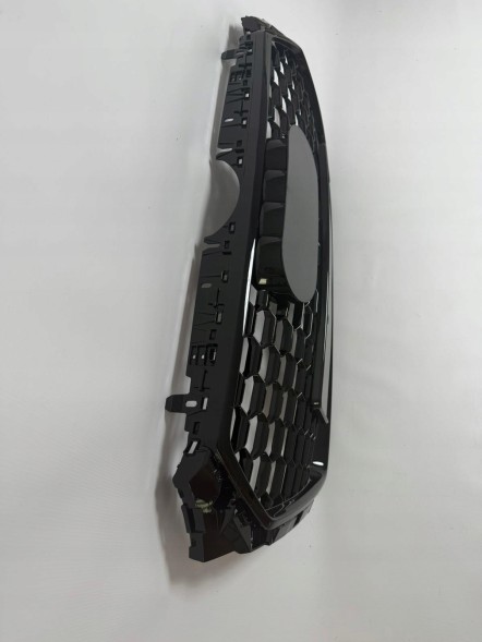 Китай AUDI A4 B9 PRZEDNIA ATRAPA CHŁODNICY GRILL PLASTER MIODU RS CZARNY POŁYSK Решітка радіатора Audi A4 B9 чорний глянець ABS стільники