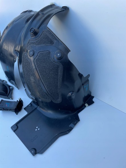 BMW OE KKDA BMW G23 G22 NADKOLE LEWE LEWY PRZÓD 7315729 7447161 BMW G23 G22 Накладка крила ліва передня 7315729 7447161