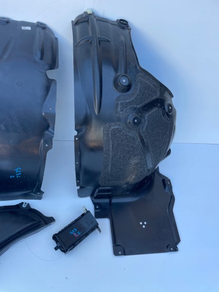 BMW OE KKDA BMW G23 G22 NADKOLE LEWE LEWY PRZÓD 7315729 7447161 BMW G23 G22 Накладка крила ліва передня 7315729 7447161