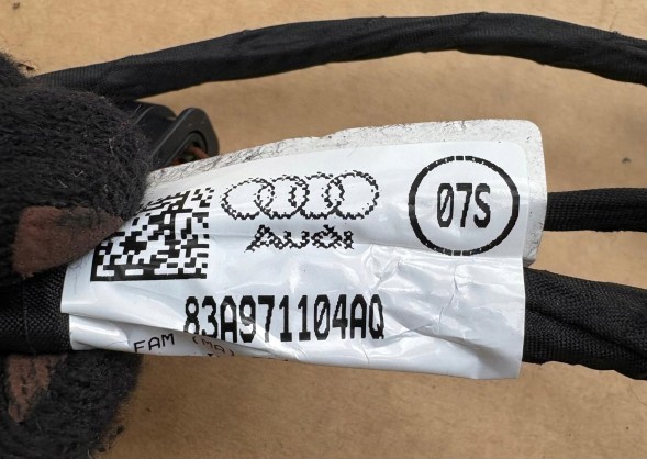 Audi OE Nowa Instalacja Wiązka Zderzaka Tył Tylnego 83A971104AQ AUDI Q3 83A OEM 6xPDC 2XRADAR Нова проводка бампера заднього для Audi Q3 83A, номер деталі 83A971104AQ, OEM