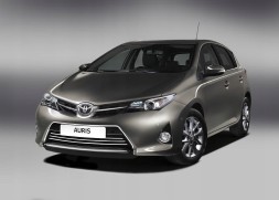 Valeo 81C310-V Галогенний відбивач лівий (lhd) toyota auris >2012/ 10 045141 valeo