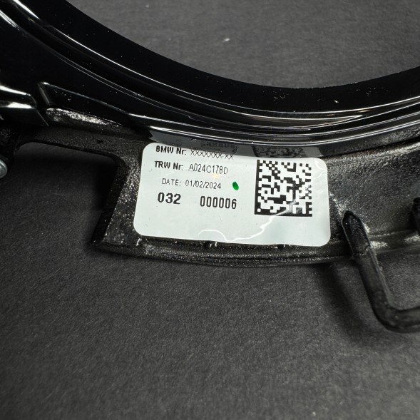BMW OE 61319501592 32307908506 OE BMW M3 M4 CS LCI G80 G82 Перформансна рамка + лопатки керма CARBON