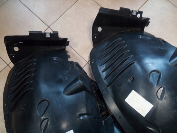 Mercedes-Benz OE 2046905630 2046905730 2046905930 КОЛІСНА АРКА MERCEDES W204 ПЕРЕДНЯ ЧАСТИНА ОРИГІНАЛ*