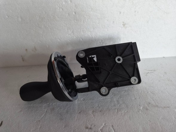 Fiat OE Важіль перемикання передач 46313039 Fiat Punto EVO Lift 09-