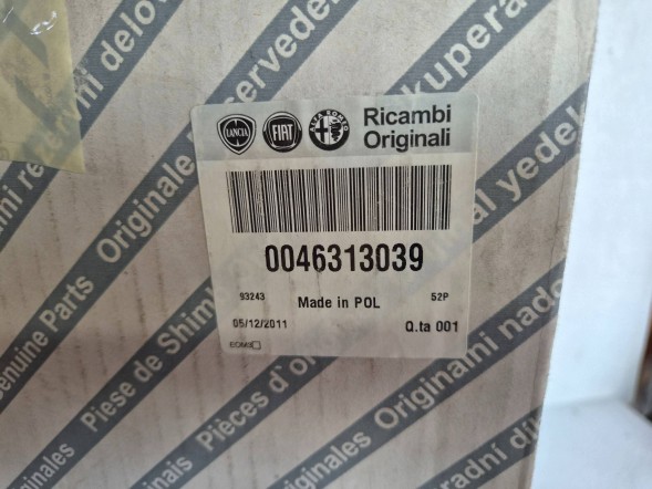 Fiat OE Важіль перемикання передач 46313039 Fiat Punto EVO Lift 09-