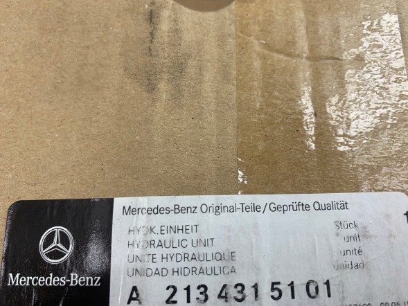 Mercedes-Benz OE MERCEDES W213 E-KLASA POMPA ABS A2134315101 MERCEDES W213 ЕЛЕКТРОННИЙ КЛАС НАСОС АБС A2134315101