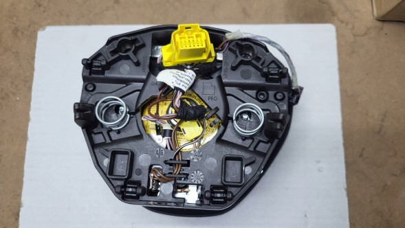 Skoda OE PODUSZKA AIR BAG KIEROWCY SUPERB III 3V0 AIR BAG Подушка безпеки AIR BAG Skoda Superb III 3V 3V0880201H НОВА !