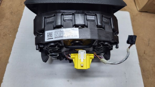 Skoda OE PODUSZKA AIR BAG KIEROWCY SUPERB III 3V0 AIR BAG Подушка безпеки AIR BAG Skoda Superb III 3V 3V0880201H НОВА !