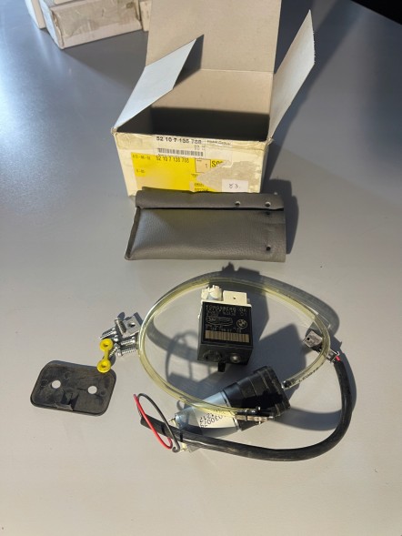 BMW OE 5210 7138788 Поперекова подушка насос BMW E81 E82 E84 E87 E90