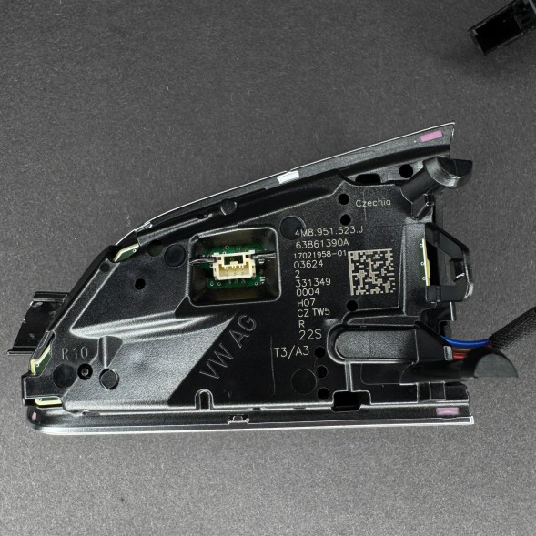 Audi OE 4M8.951.523 , 4M8951523 Audi Q7 SQ7 Q8 SQ8 Q3 SQ3 Кнопки мультифункції керма
