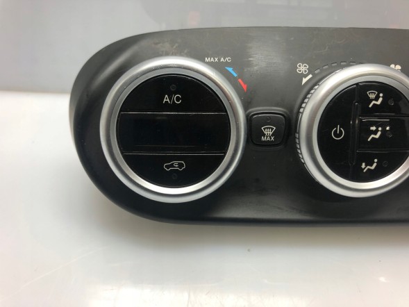 Fiat OE ПАНЕЛЬ КОНДИЦІОНАЦІЇ FCA 07356281020