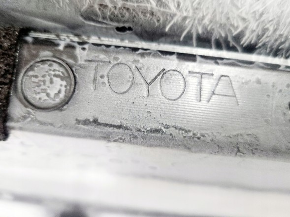 Toyota OE 7618035031A0 НАКЛАДКА КАПОТА КРИШКА КАПОТА ВЗАХОДНИЙ TOYOTA FJ Cruiser NEW OE