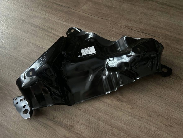 Audi OE 4K0201781A ORYGINAŁ AUDI A6 RS6 A7 RS7 C8 2018-2024 НИЖНЯ ЗАХИСНА ПІДПОРА ПАЛИВНОГО БАКА 4K OE