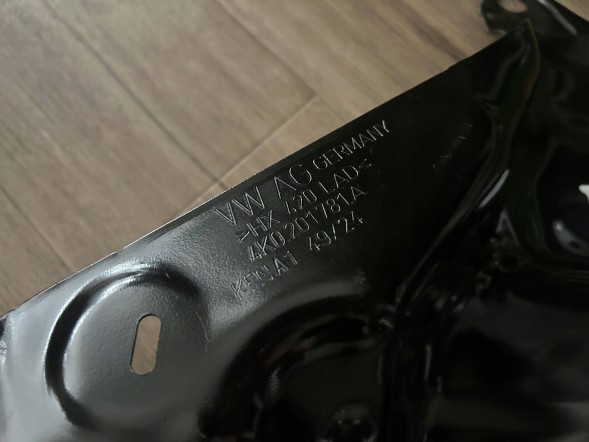 Audi OE 4K0201781A ORYGINAŁ AUDI A6 RS6 A7 RS7 C8 2018-2024 НИЖНЯ ЗАХИСНА ПІДПОРА ПАЛИВНОГО БАКА 4K OE