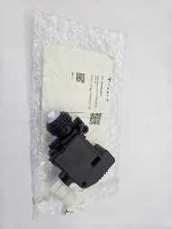 1033010-00-C_Click_Parts TESLA MODEL S X 3 ПРИВІД ВІДКРИТТЯ КАПОТУ 1033010-00-C