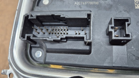 Mercedes-Benz OE PRZETWORNICA LAMPY LED MERCEDES 3233 Інвертор модуль світлодіодні лампи mercedes w213 w177 w167 oe a2139003233 новий !!
