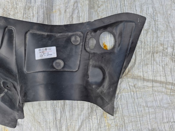 Volkswagen OE 1J0809105 ORG Внутрішня частина крила VW GOLF IV BORA, металева накладка арки колеса, фартух 1J0809105