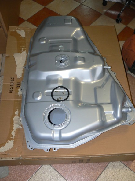 Blic 6906-00-8117008P Паливний бак bak corolla verso 2004-2009