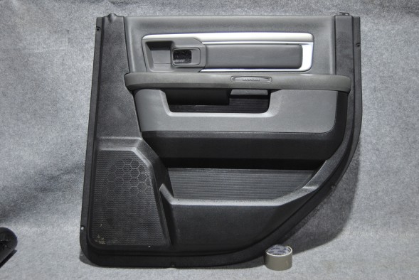 Dodge OE 1VY561A8AG DODGE RAM 1500 IV 2013-19 CREW CAB ОББИВКА БІК ПРАВА ЗАДНЯ