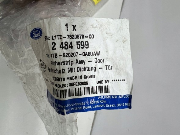 Ford OE 95823830 vad FORD PUMA ПЛАНКА ДВЕРЕЙ ЛІВА ПЕРЕДНЯ 2484599 1004995445 95823830